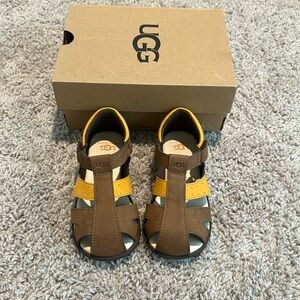 UGG toddler size 10 brown/yellow sandals-Kylo